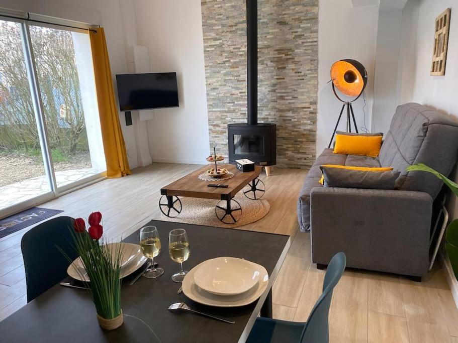 Apartmán Le Lion D'Or Bessines Exteriér fotografie